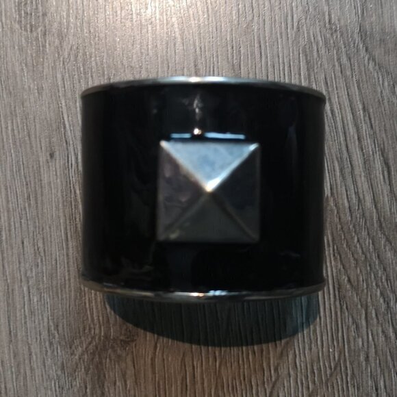 Y2K Vintage Single Silver Studded BLACK Enamel Cuff Bracelet - Picture 3 of 7